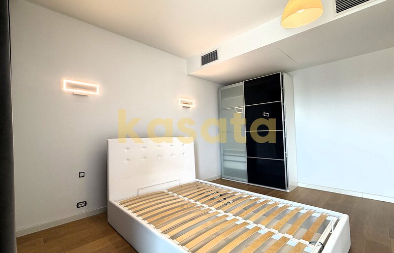One Herastrau Park, 2 camere, et. 5, parcare.