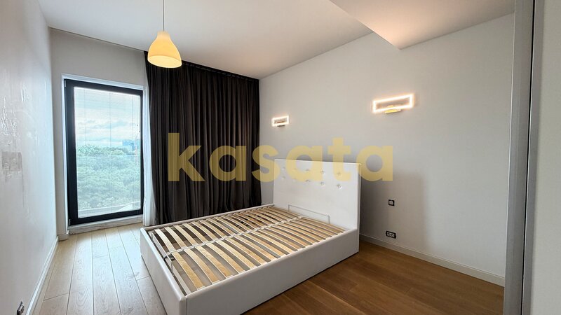 One Herastrau Park, 2 camere, et. 5, parcare.